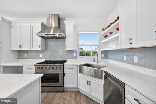 6471 SILK RD, Jeffersonton, VA 22724