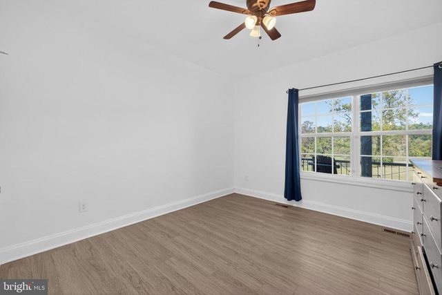 6471 SILK RD, Jeffersonton, VA 22724