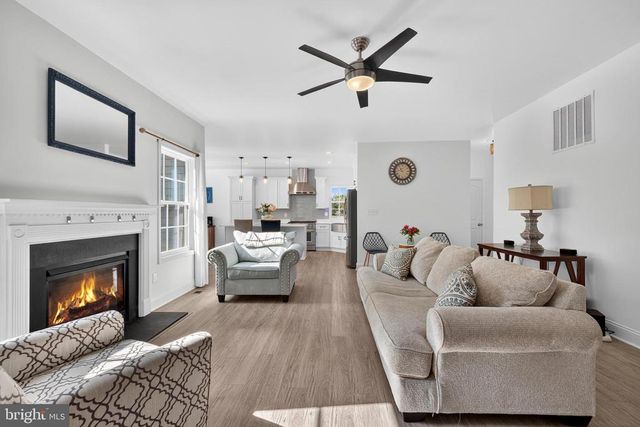 6471 SILK RD, Jeffersonton, VA 22724