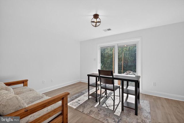 6471 SILK RD, Jeffersonton, VA 22724