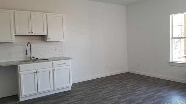 1063 Sleepy Hollow, Spring Branch, TX 78070