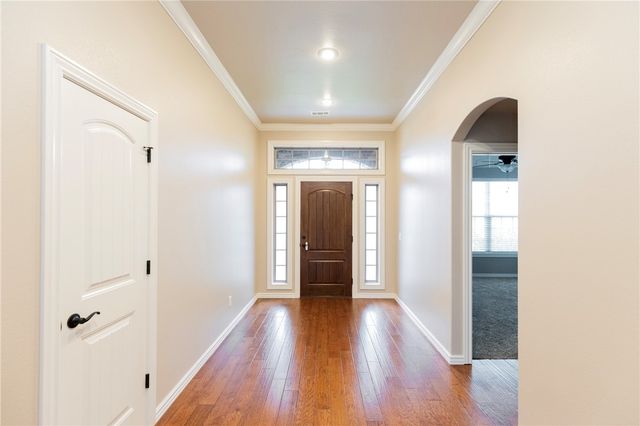 1001 Tarah Knolls Circle, Centerton, AR 72719