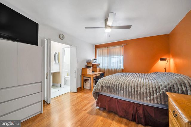 1100 SURREY RD, Philadelphia, PA 19115