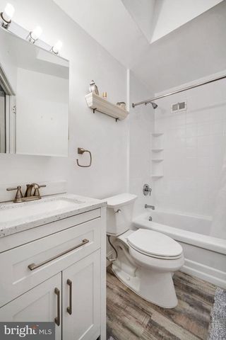 1100 SURREY RD, Philadelphia, PA 19115