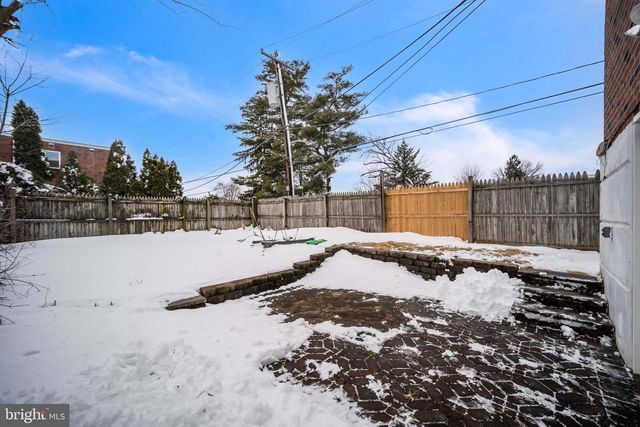 1100 SURREY RD, Philadelphia, PA 19115