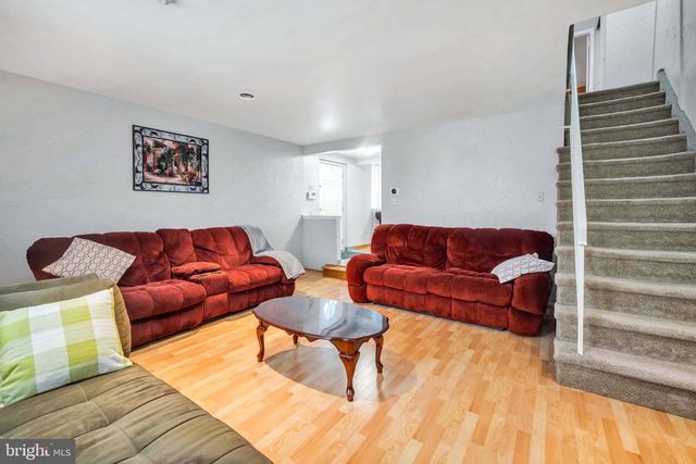 1100 SURREY RD, Philadelphia, PA 19115