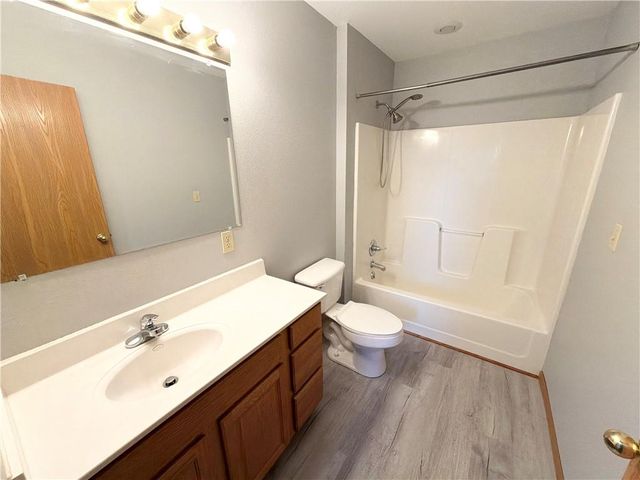 130 NW 171 Road, Warrensburg, MO 64093