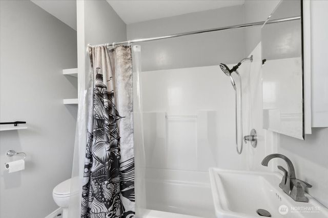 331 100th Street S, Parkland, WA 98444