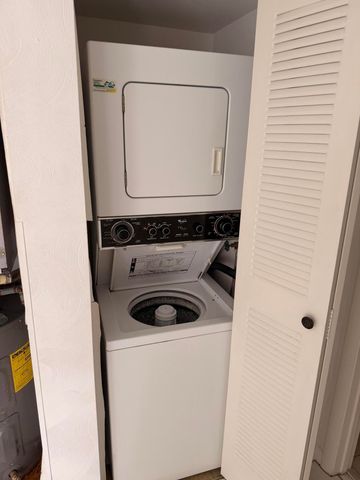 3146 Via Ponciana 301, Lake Worth, FL 33467