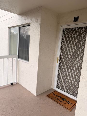 3146 Via Ponciana 301, Lake Worth, FL 33467