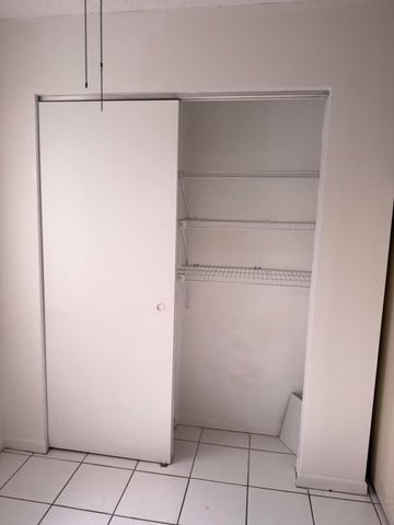 3146 Via Ponciana 301, Lake Worth, FL 33467