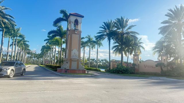 15201 SW 30th Terrace, Miami, FL 33185