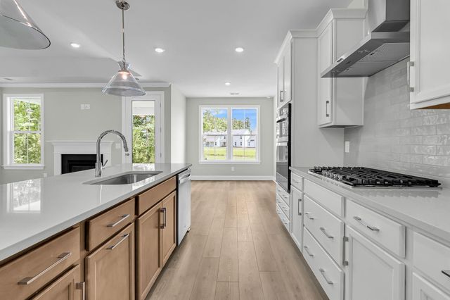 734 Maynard Lane, Summerville, SC 29486