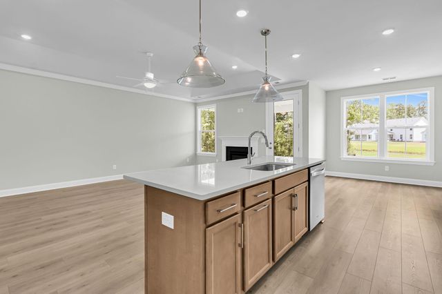 734 Maynard Lane, Summerville, SC 29486