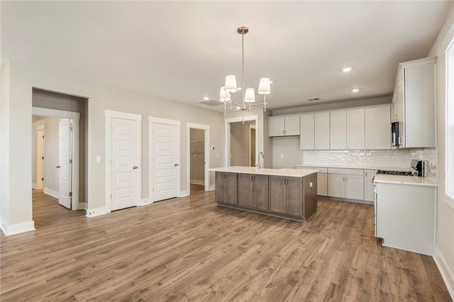 200 Highland Street, Taylors, SC 29687