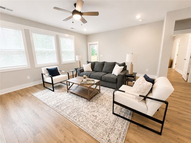 200 Highland Street, Taylors, SC 29687