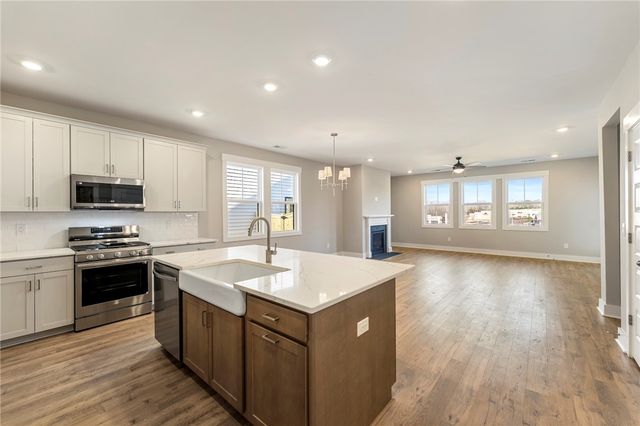 200 Highland Street, Taylors, SC 29687