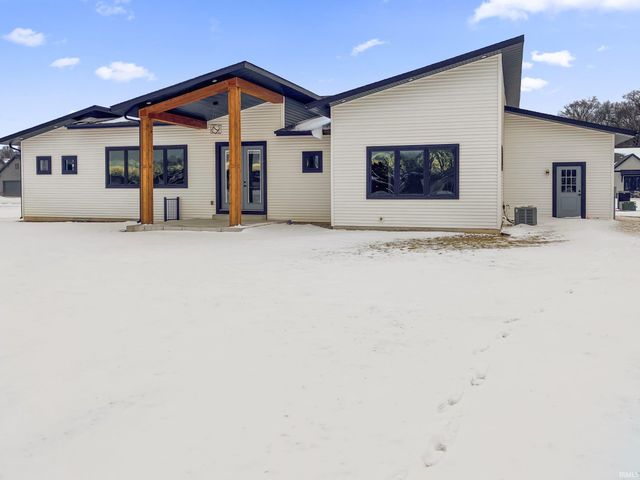 53284 Winfield Court, Bristol, IN 46507