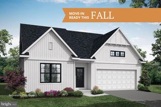 141 BELLFLOWER AVE, Annville, PA 17003