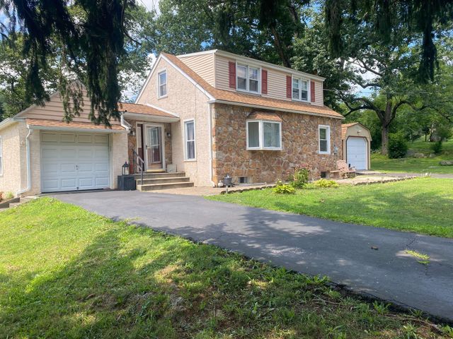 2181 YERGER RD, Pottstown, PA 19464