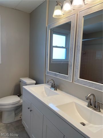 1383 Andrus Avenue, Akron, OH 44301