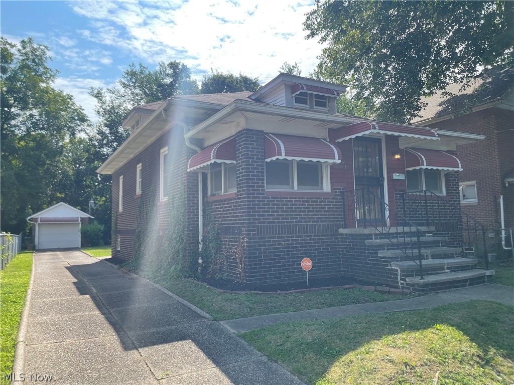 1383 Andrus Avenue, Akron, OH 44301