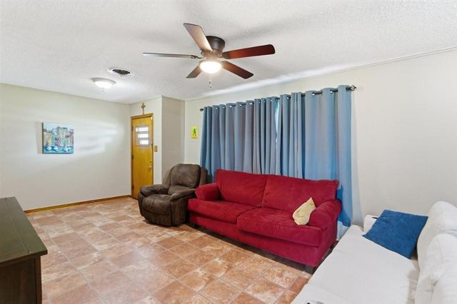 613 Glover Street, Lake Charles, LA 70605