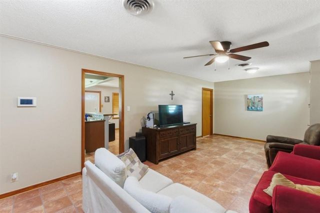 613 Glover Street, Lake Charles, LA 70605
