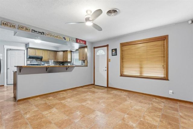 613 Glover Street, Lake Charles, LA 70605