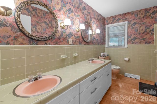 1549 Cecelia Drive, Gastonia, NC 28054