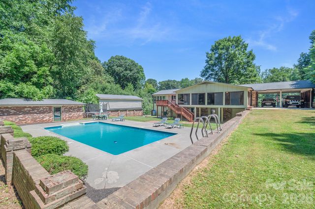 1549 Cecelia Drive, Gastonia, NC 28054