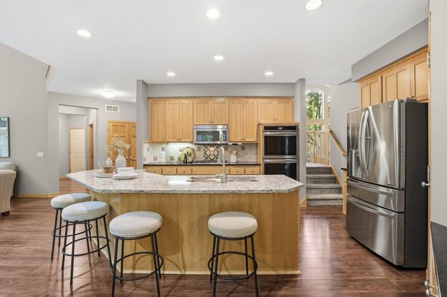 7552 Blackoaks Lane N, Maple Grove, MN 55311
