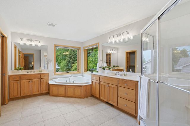 7552 Blackoaks Lane N, Maple Grove, MN 55311