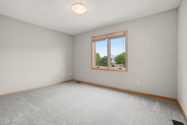 7552 Blackoaks Lane N, Maple Grove, MN 55311
