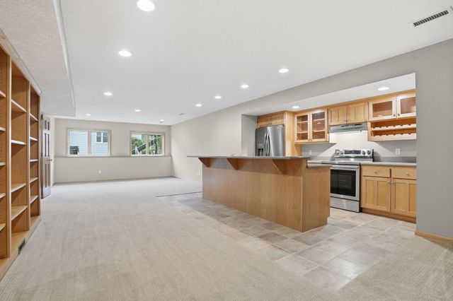 7552 Blackoaks Lane N, Maple Grove, MN 55311