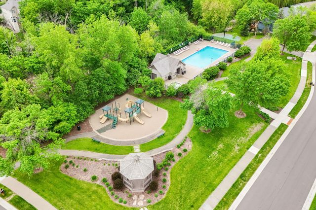 7552 Blackoaks Lane N, Maple Grove, MN 55311