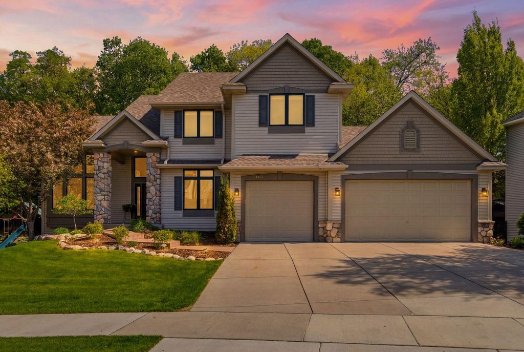 7552 Blackoaks Lane N, Maple Grove, MN 55311