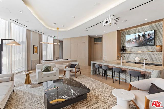 211 W Elm Court 3C, Los Angeles, CA 90067