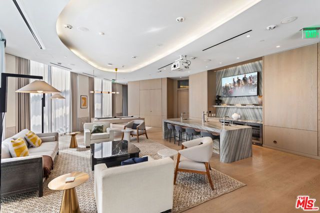 211 W Elm Court 3C, Los Angeles, CA 90067