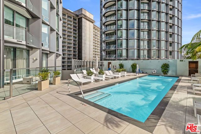 211 W Elm Court 3C, Los Angeles, CA 90067