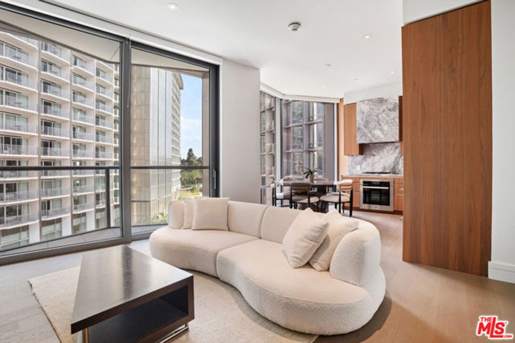 211 W Elm Court 3C, Los Angeles, CA 90067