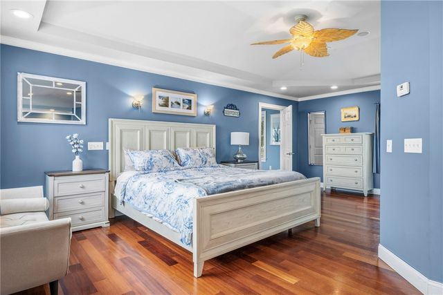 21 Crestwood Road, Warwick, RI 02886