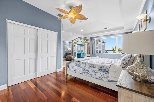 21 Crestwood Road, Warwick, RI 02886