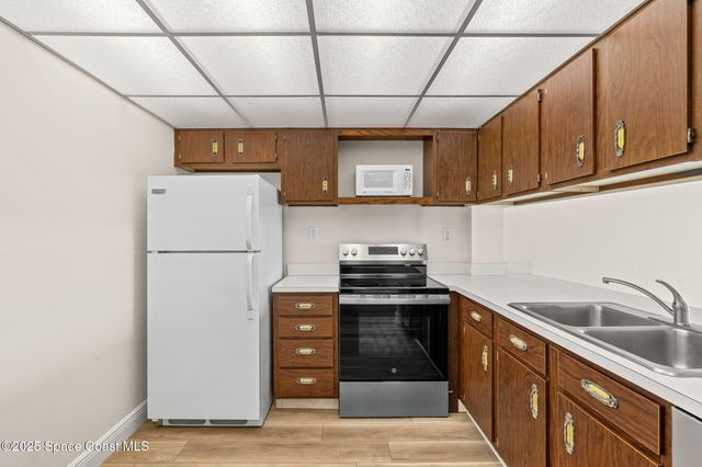 2727 N Wickham Road 202-8, Melbourne, FL 32935