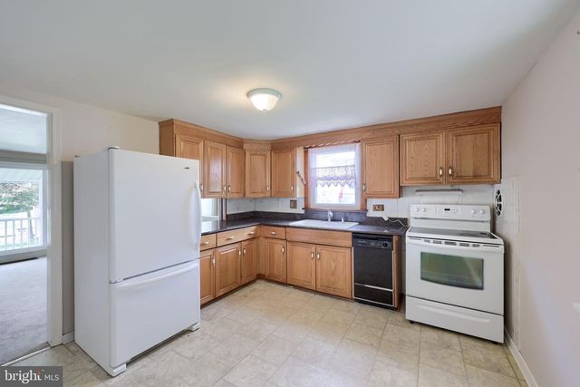 229 N MAPLE ST, Elizabethtown, PA 17022