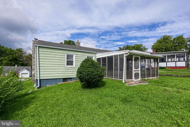 229 N MAPLE ST, Elizabethtown, PA 17022
