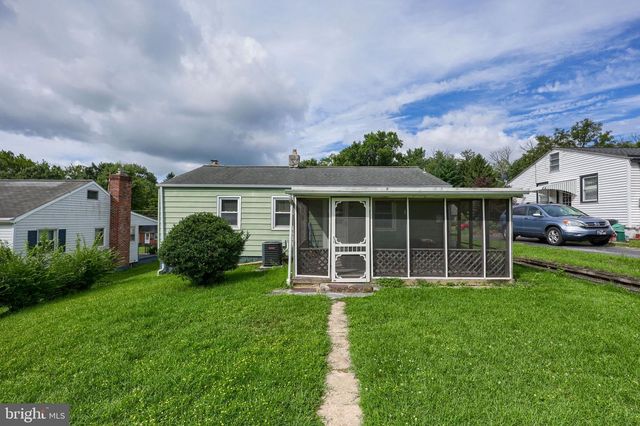 229 N MAPLE ST, Elizabethtown, PA 17022