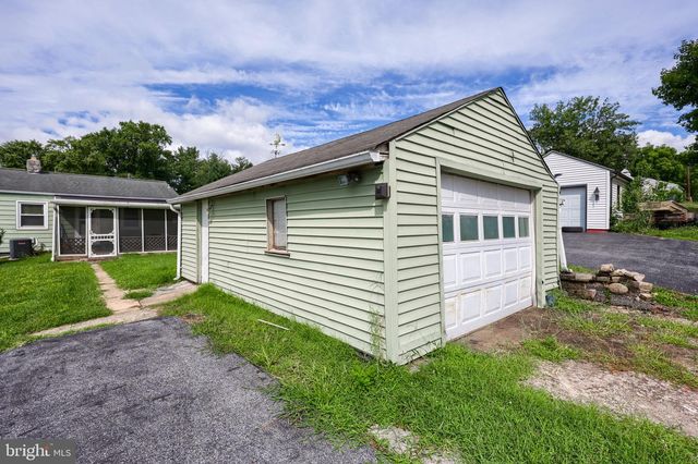 229 N MAPLE ST, Elizabethtown, PA 17022
