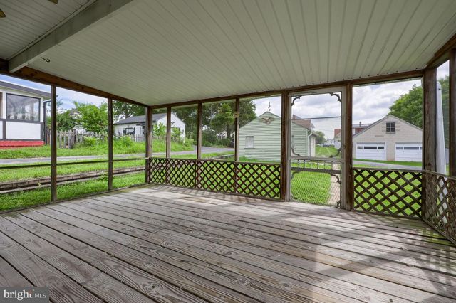 229 N MAPLE ST, Elizabethtown, PA 17022