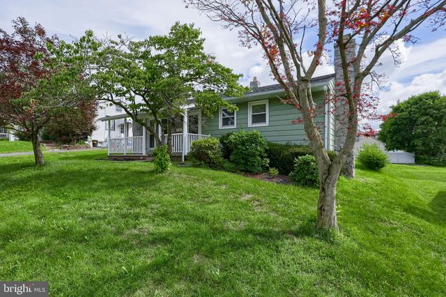 229 N MAPLE ST, Elizabethtown, PA 17022